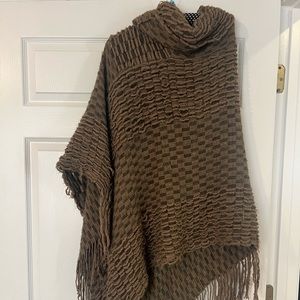 Poncho sweater